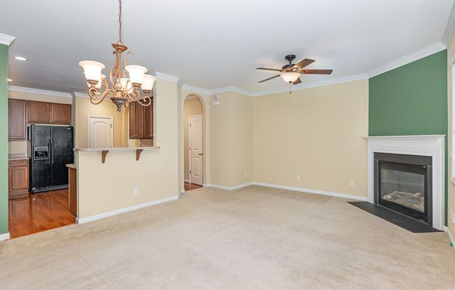 Charming 2-Bedroom Townhome Convenient to Downtown Raleigh and Cary!