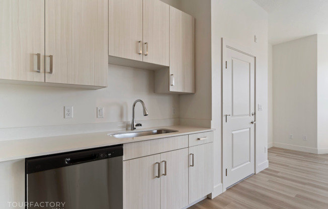 1 bed, 1 bath, $1,200, Unit 111