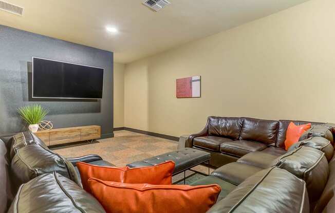 community-media1100x700