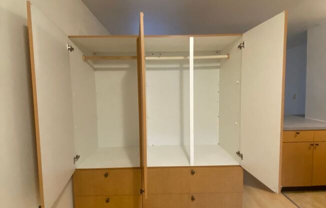 Studio, 1 bath, 425 sqft, $1,350, Unit Unit 15