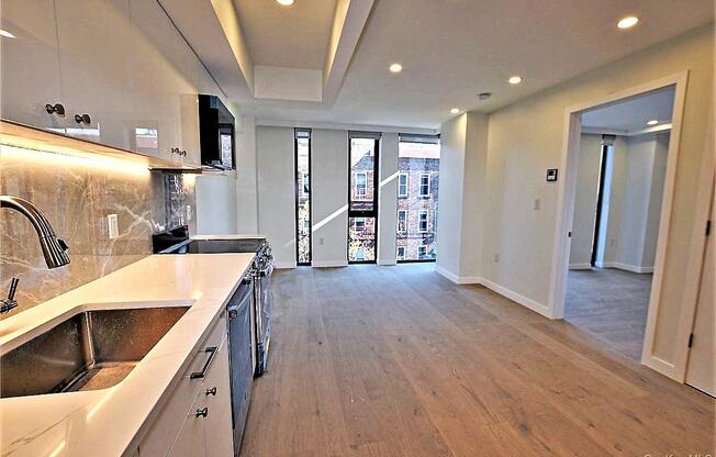 1 bed, 1 bath, 565 sqft, $3,154, Unit 6D