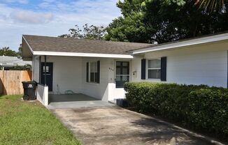 2/1 duplex with carport near Mills/50