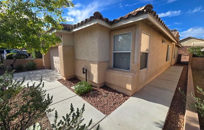 A BEAUTIFUL 3-BEDROOM HOME IN THE DESIRABLE SUMMERLIN AREA!