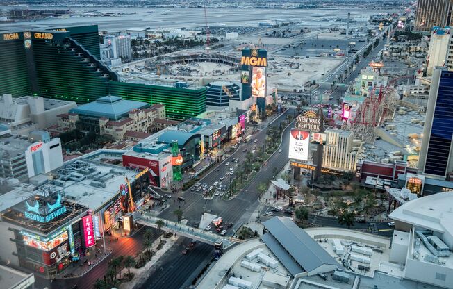 1 bed, 1.5 baths, $5,995, Unit #3902