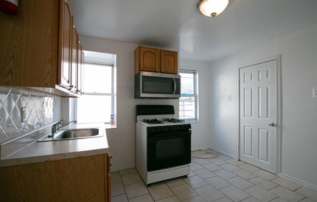 376 SMT AVE