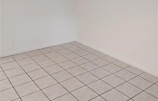 1150 NE 17th Ct