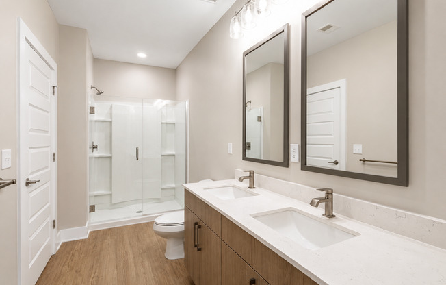 2 beds, 2 baths, 1,081 sqft, $1,653, Unit 1-117