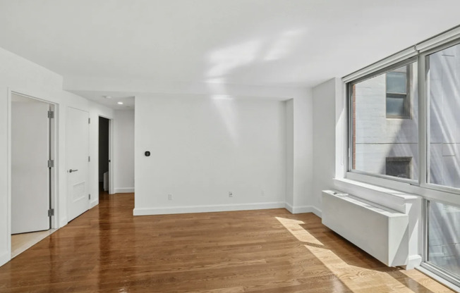 1 bed, 1 bath, 822 sqft, $5,050, Unit 3C