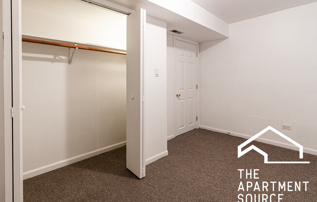 1110 W Wolfram St, Chicago IL 1