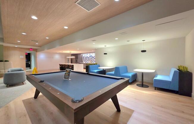 1 bed, 1 bath, 708 sqft, $1,625