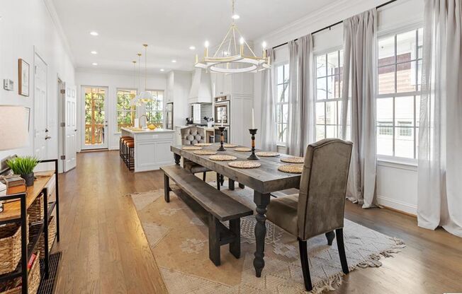 Luxurious 3-Bed Townhouse on Red Mountain