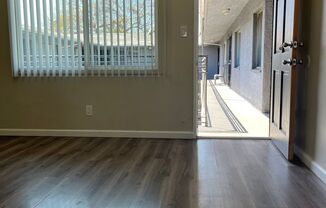 2 beds, 1 bath, 715 sqft, $1,945, Unit 03