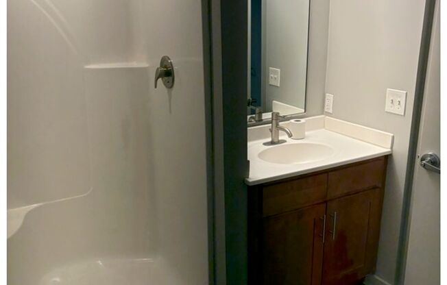 2 beds, 1 bath, 763 sqft, $1,375, Unit Unit 201