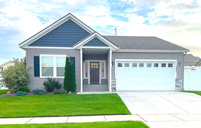 Great Post Falls Location!
