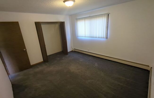 2 beds, 1 bath, 815 sqft, $975, Unit 1014-011