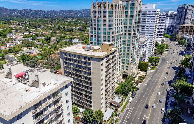 2 beds, 2 baths, 974 sqft, $4,000, Unit 1102