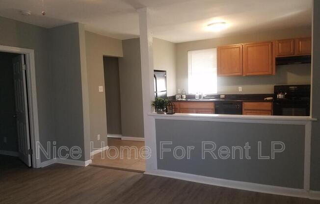108 W EVESHAM RD