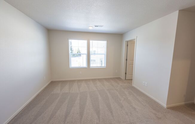 3 beds, 2.5 baths, $2,375