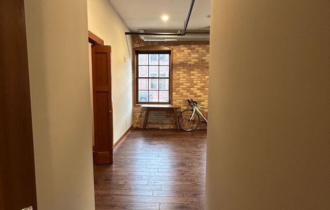 2 beds, 1 bath, 1,272 sqft, $2,245, Unit 111