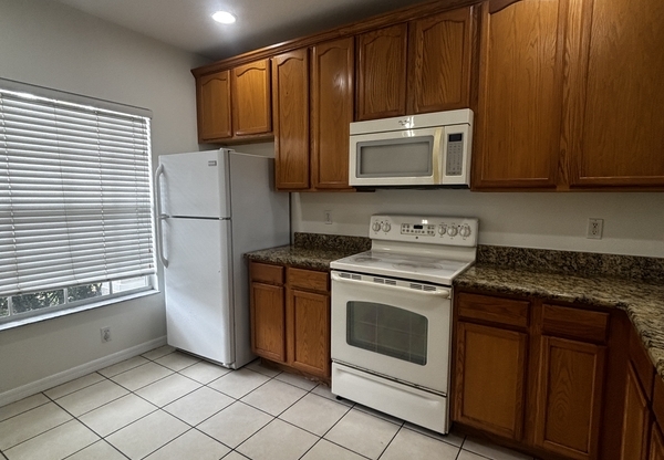 10684 SAVANNAH WOOD CT