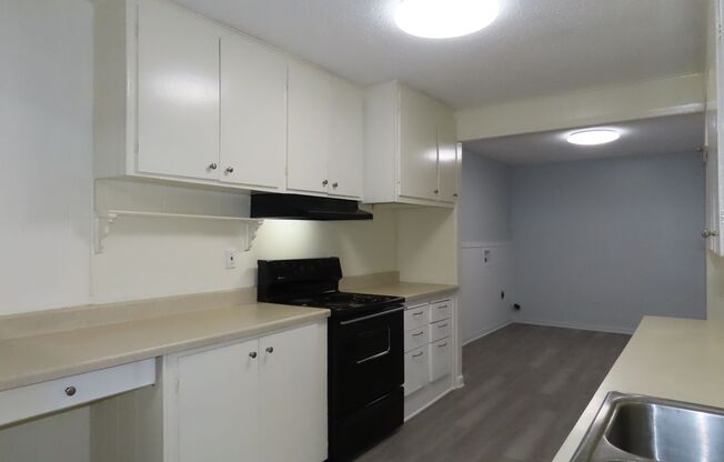 Newly Renovated 3 Bedroom Home in  South Tyler!