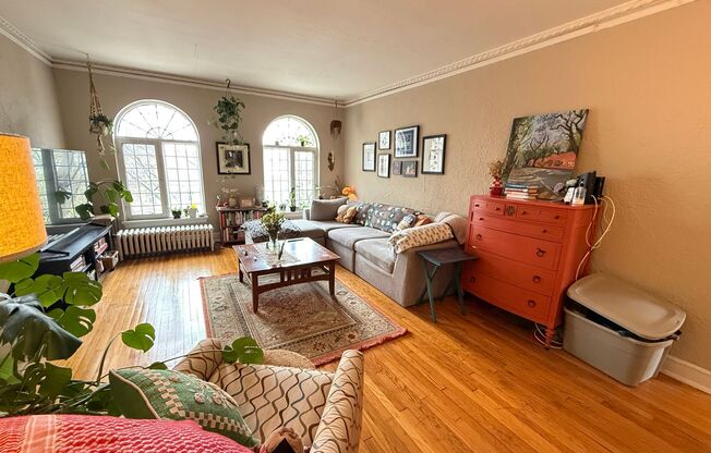 2562 Prospect