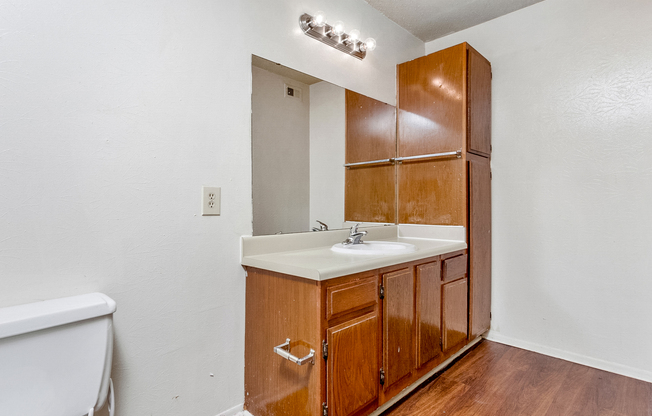 1 bed, 1 bath, 750 sqft, $595, Unit 612