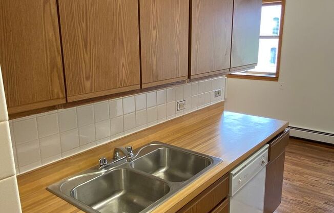 1 bed, 1 bath, 700 sqft, $1,935, Unit 531-416