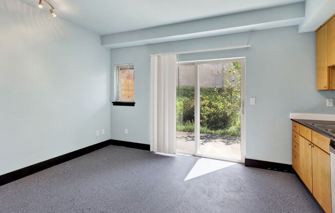 Studio, 1 bath, 429 sqft, $1,325, Unit 960-108