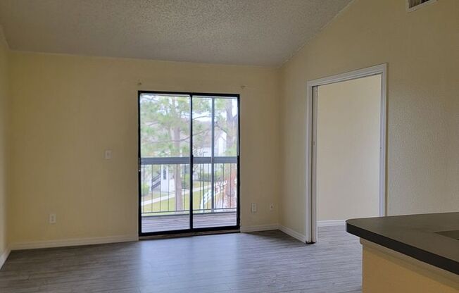 2 beds, 1 bath, $1,275, Unit # 2-308