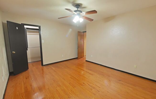 3 beds, 2 baths, $1,700