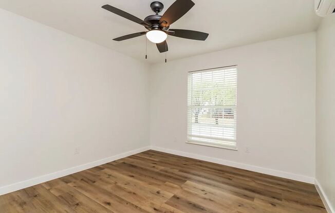 1 bed, 1 bath, 650 sqft, $1,145, Unit 214