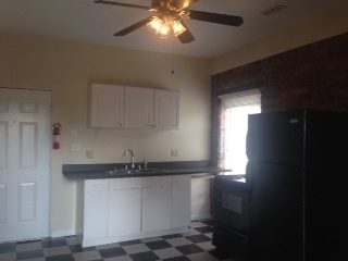 1 bed, 1 bath, $795, Unit 1215 S. 4th St.-#6