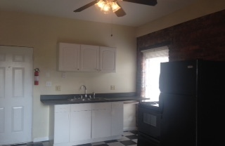 1 bed, 1 bath, $795, Unit 1215 S. 4th St.-#6