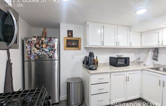 872 E GLENN ST