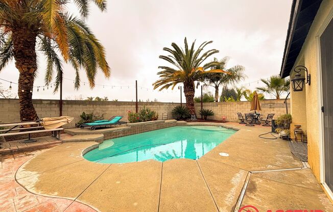 Gorgeous Home with a Pool!