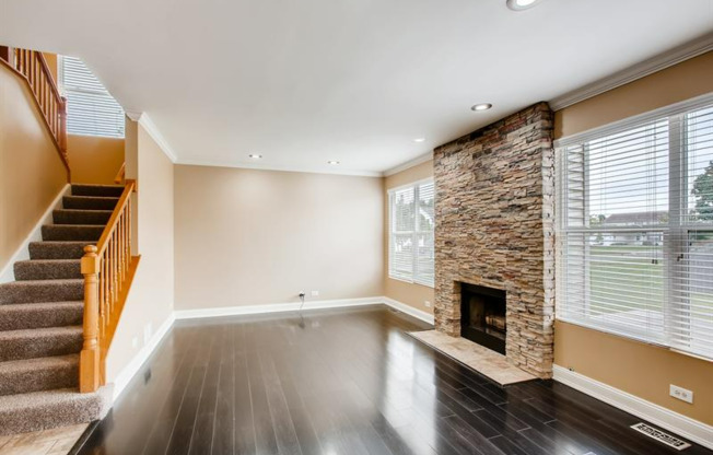 12214 MAGNOLIA CT