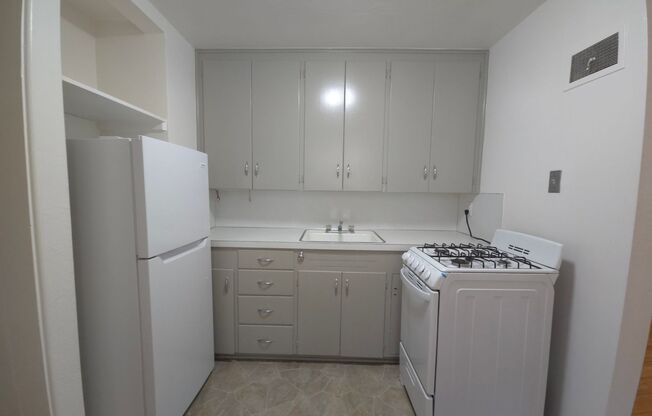 Studio, 1 bath, $1,645, Unit 2