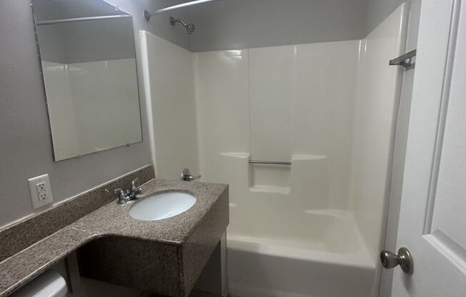 1 bed, 1 bath, 400 sqft, $1,300, Unit Unit 110