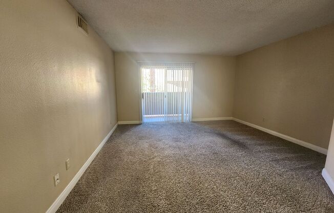 2 beds, 2 baths, $1,350, Unit # 1078
