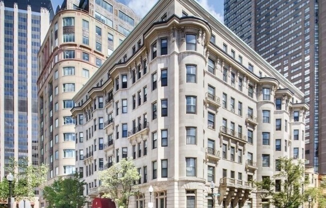 Studio, 1 bath, 305 sqft, $2,100, Unit 604