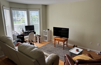 3 beds, 4.5 baths, 1,778 sqft, $3,275, Unit 154