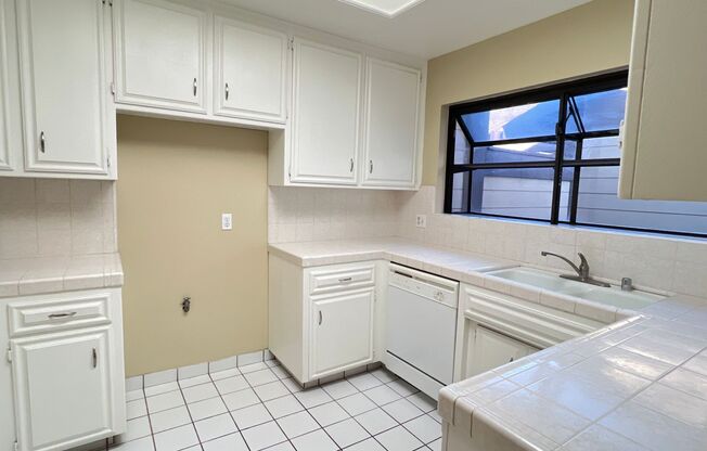 2 beds, 2 baths, $1,895