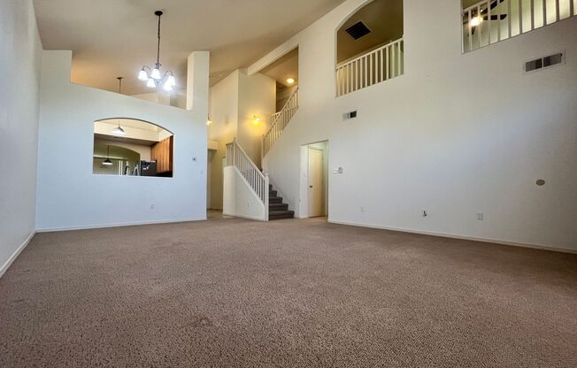 3 beds, 3 baths, $2,600