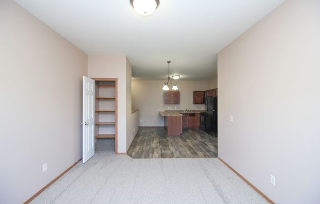 1 bed, 1 bath, 962 sqft, $1,155, Unit 4109-11