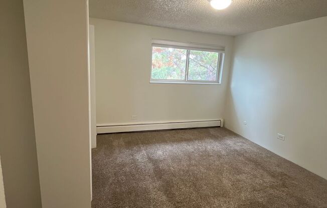 1 bed, 1 bath, 560 sqft, $850, Unit A-306