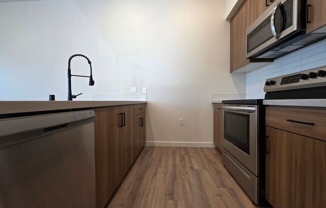 611 Highland