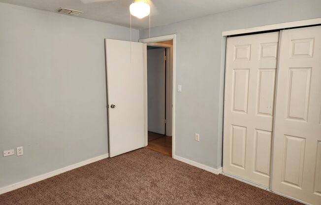 3 beds, 1 bath, $1,695