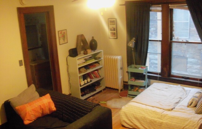 2507 Nicollet Ave. S