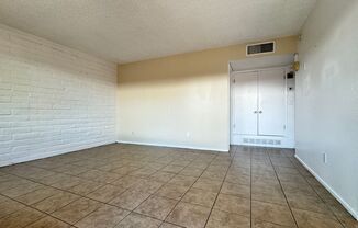 2 beds, 1 bath, 750 sqft, $1,250